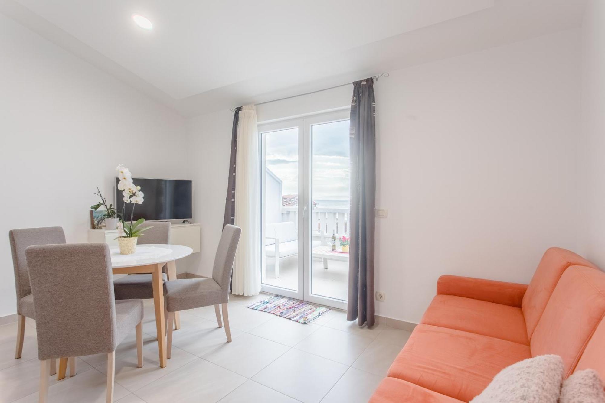Apartments Kadenca Омиш Номер фото